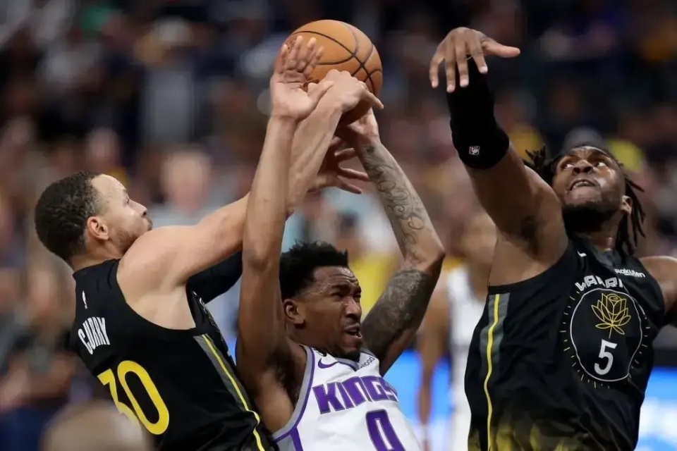 景最高的球, 批评, xT 景最高的球, 批评, xT