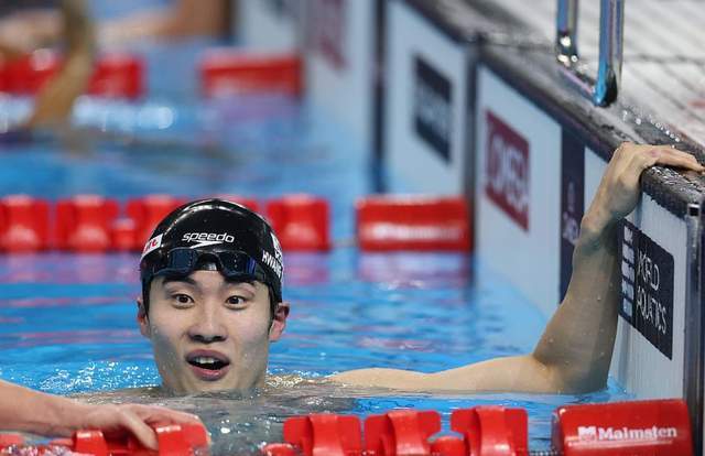 法国选手曾, 是紫色的 法国选手曾, 是紫色的